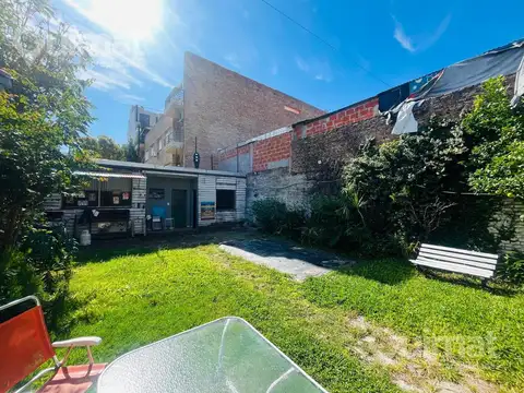 PH tipo casa en planta baja - Villa ortuzar 373 metros total