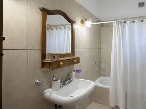 Depto Tipo Casa 4 ambientes con 1 baño