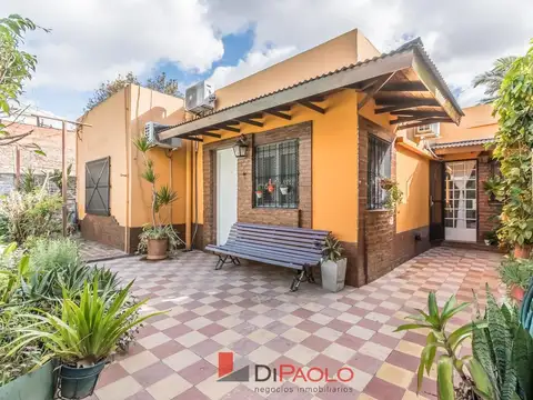 Venta casa ph 4 ambientes con patio en villa bonich