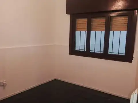 Depto Tipo Casa en Alquiler de 2 dormitorios