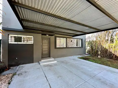 Casa 2 ambientes con 1 baño