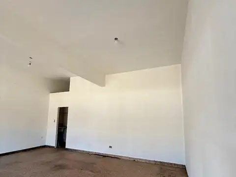 Local en Alquiler en Lomas De Zamora, $ 1.700.000