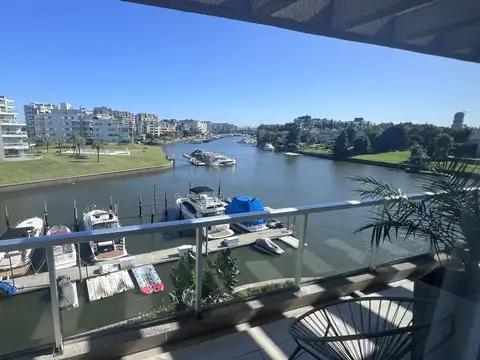 Venta Departamento 2 dormitorios con Terraza y Pileta propia en  Acqua Río