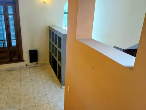 Depto Tipo Casa en Alquiler 50 años