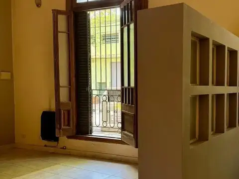 Depto Tipo Casa en Alquiler 50 años