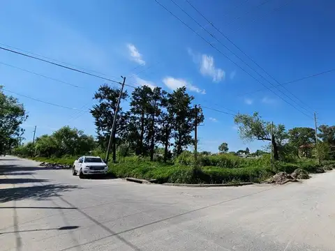 TERRENO EN VENTA EN 151 y 14, LOTE 10, 686,92 M2.