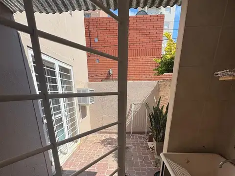 Depto Tipo Casa en Alquiler en Santa Fe, $ 890.000