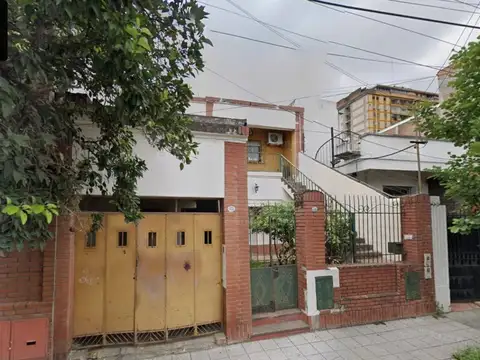 Venta Casa  - Zona Norte - 2 niveles con cochera