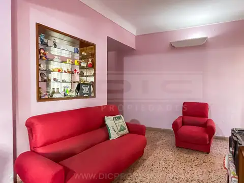 Departamento 5 ambientes con 1 baño