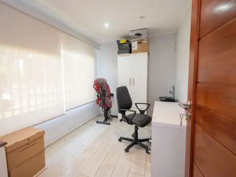 Casa 6 ambientes con 3 baños