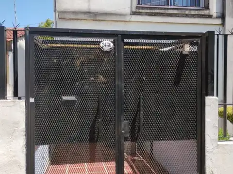 Depto Tipo Casa en Venta de 4 ambientes
