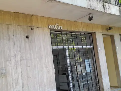 LOCAL COMERCIAL 20 m