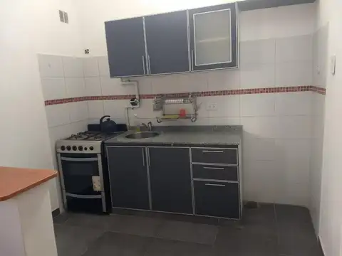 Depto Tipo Casa en Alquiler en Monserrat, $ 880.000