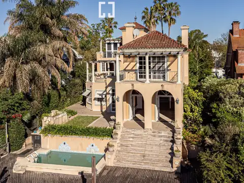 Casa 6 ambientes con 4 baños