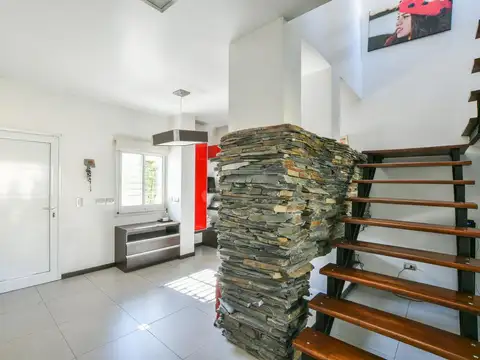 Casa en Venta en Azcuenaga, USD 350.000