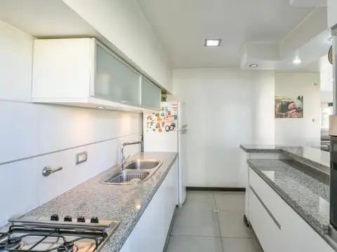 Casa de 2 dormitorios en venta - con cochera y parrillero -  Barrio Azcuénaga, Belgrano