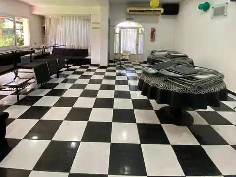 CASA / SALON EN VILLA SARMIENTO EN VENTA