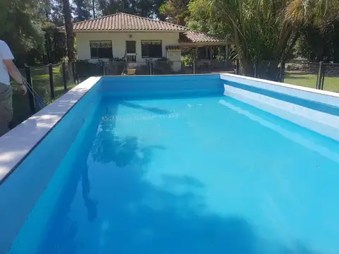 CASA QUINTA EN VENTA 3 AMBIENTES PILETA PARQUE