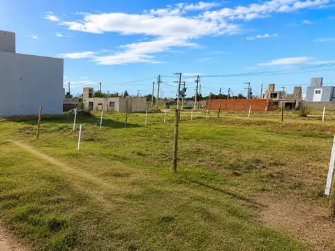 Terreno en Venta en Barrio Smata, USD 16.000