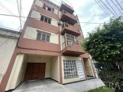 Venta departamento 2 ambientes con balcón en Wilde