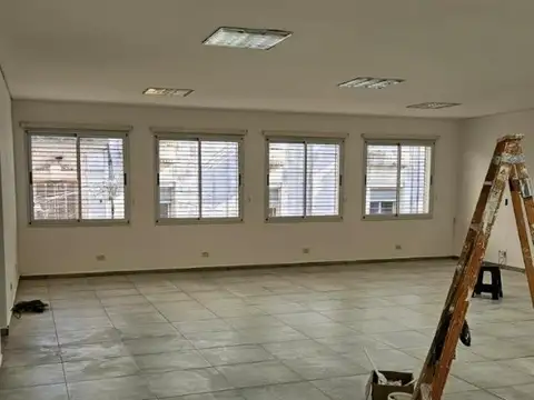 Avenida San Martín 1100, Piso 2