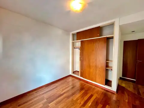 Luminoso 2 ambientes con vista al frente y contrafrente