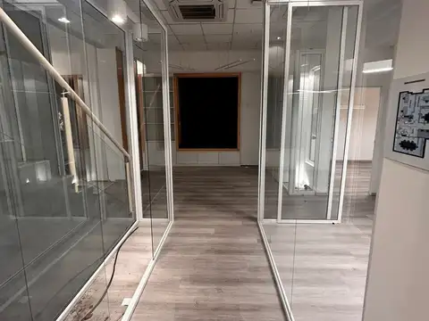 Av. Luis Candido Carballo al 100