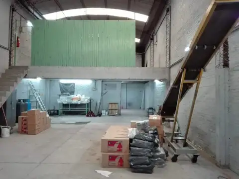 VENTA - GALPON INDUSTRIAL - BARRIO EMPALME GRANEROS