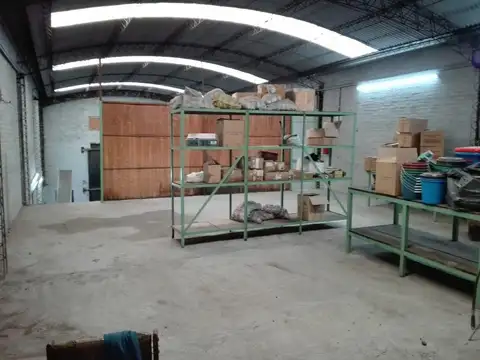 VENTA - GALPON INDUSTRIAL - BARRIO EMPALME GRANEROS
