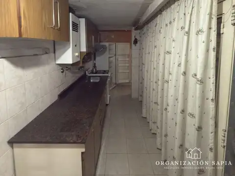 Casa 3 ambientes con 2 baños