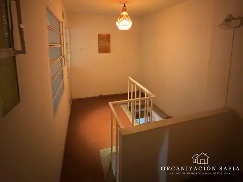 casa 2 dormitorios con cochera doble