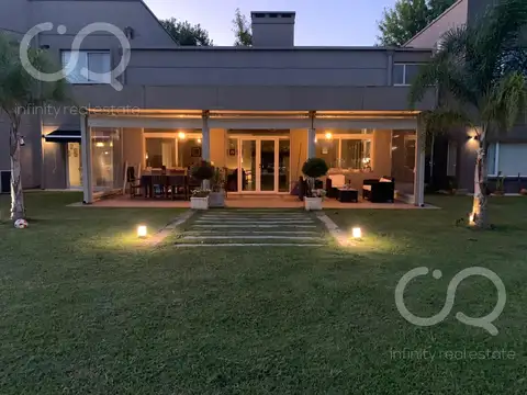 Casa en Venta al Noroeste