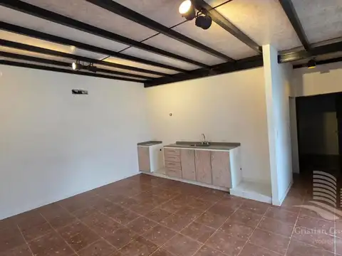 Casa en Alquiler en Gutierrez, $ 1.100.000