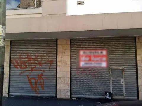 OPORTUNIDAD LOCAL COMERCIAL CON COCHERA ESCUCHA OFERTA