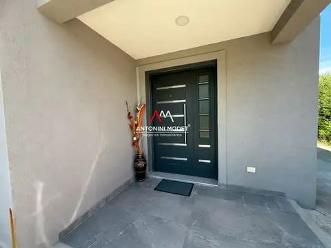 Casa en Alquiler de 3 dormitorios