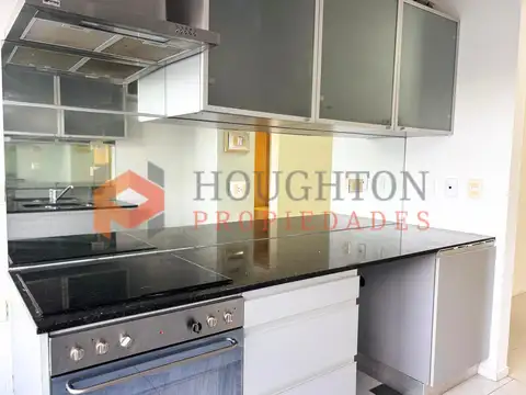 Departamento en Alquiler en Olivos Vias/Rio, USD 1.300