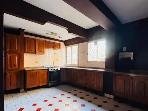 Departamento 5 ambientes con 2 baños