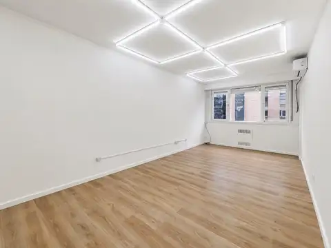 Oficina en Alquiler en Centro, $ 380.000