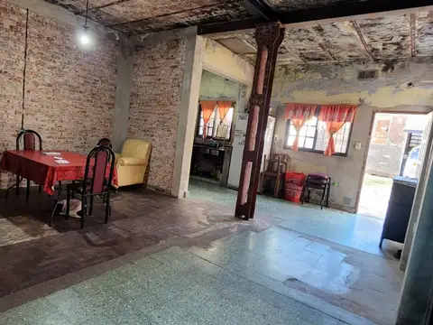 Casa 3 ambientes con 1 baño