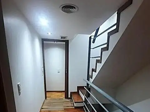 CASA DE 4 AMBIENTES, COCHERA, TERRAZA Y QUINCHO EN NUÑEZ