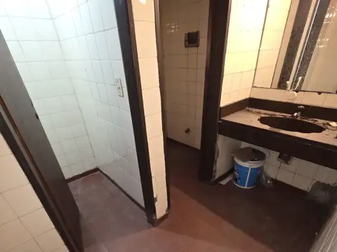 Local en Alquiler en Valentín Alsina, $ 1.600.000