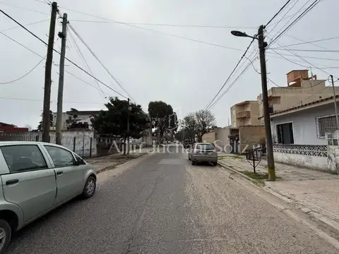Casa en Venta con 5 cocheras