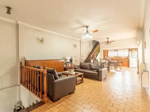 Casa 4 ambientes con 3 baños