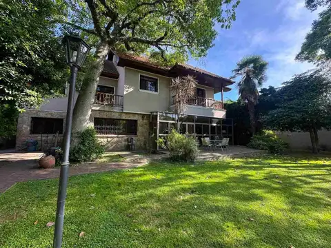 Casa en Alquiler en Adrogue, USD 5.000