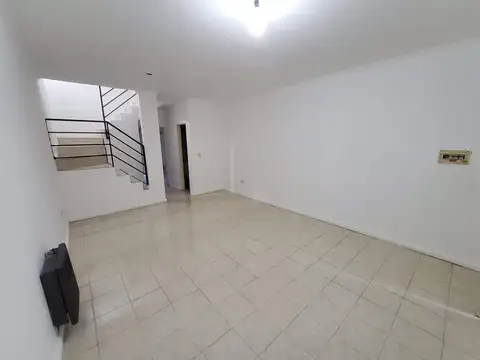 Casa en Alquiler de 3 dormitorios