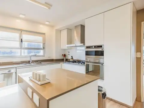 Departamento en Venta de 4 dormitorios