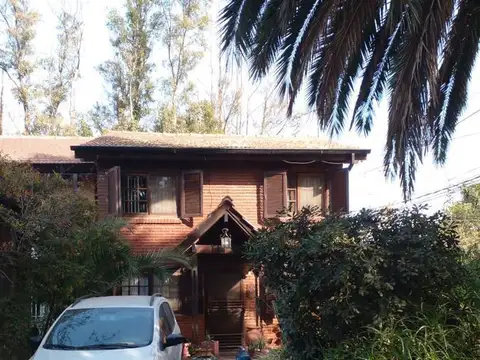 Casa en Venta con 1 cochera