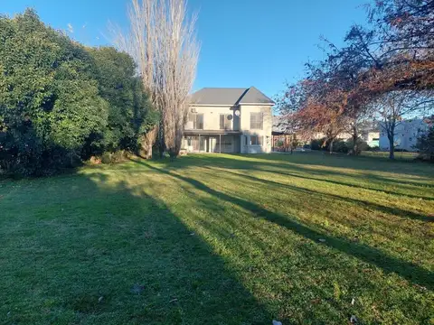 Casa Chalet  en Alquiler en General Rodríguez, G.B.A. Zona Oeste, Argentina