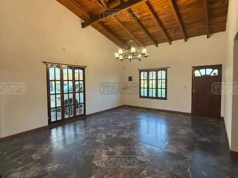 Casa en Alquiler de 3 dormitorios
