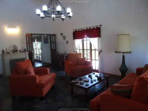 Casa en Alquiler de 3 dormitorios